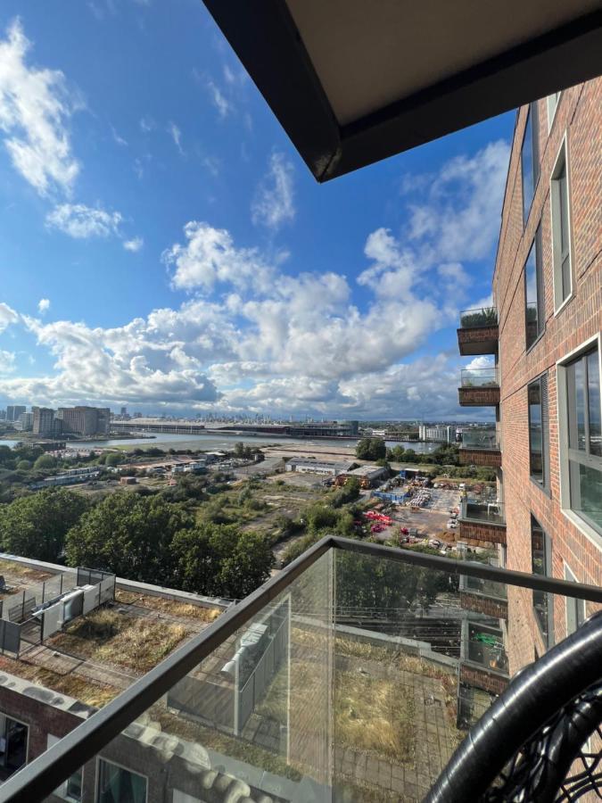 Апартаменты Cityscape Serenity: 10Th Floor Oasis Near City Airport, Excel & 02 Лондон Экстерьер фото
